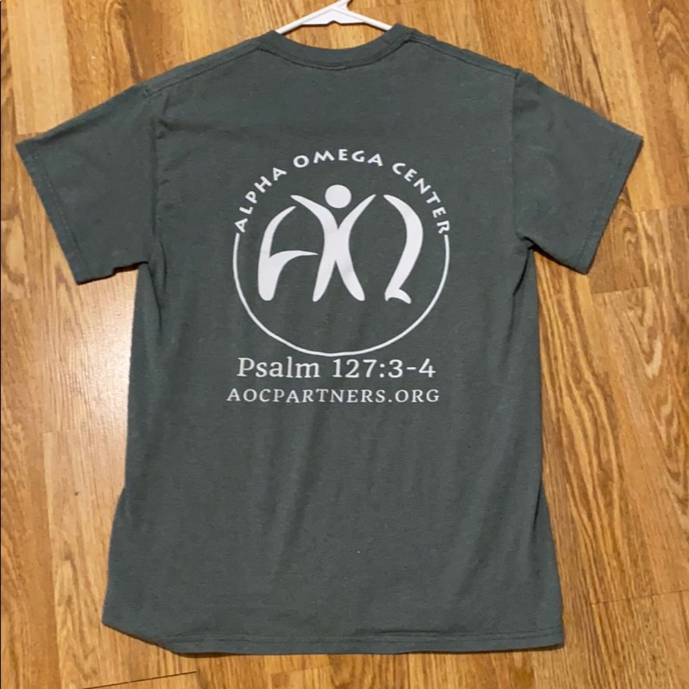 green tee - Picture 2 of 2